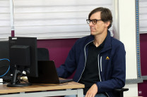 Dr. Christian Birkel, de Alemania.