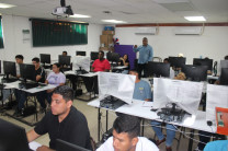 Estudiantes asistentes al taller.