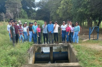 Estudiantes de III año de Ingeniería Civil 