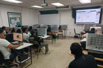Estudiantes de la FISC en Conferencias.