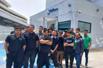 Estudiantes de la FISC Coclé, en Data Center.