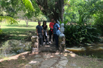 Estudiantes durante su visita al Parque Summit.