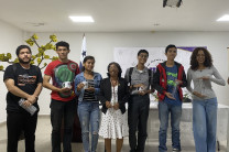 Estudiantes ganadores de premios 