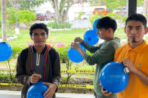 Estudiantes participando activamente 