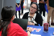 Feria de empleo en el lobby del Edificio 3. 