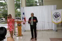 Autoridades de la Vicerrectoría de Vida Universitaria inauguran Feria de la Salud, Cultura y Bienestar. 