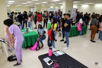 A la feria asistieron administrativos, estudiantes y docentes.