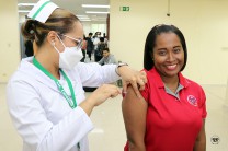 El personal administrativo de esta casa de estudio, también participó de la Feria de la Salud.