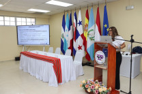 La Dra. Salgado durante su intervención destacó la innovación y la generación de investigaciones transdisciplinarias