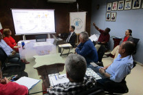 Representantes de la Facultad de Ingeniería Eléctrica y de la Dirección General de Planificación Universitaria intercambian experiencias y buenas prácticas para fortalecer las acciones institucionales de sostenibilidad.