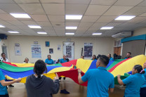 Estudiantes participan del Taller de Cuerda.