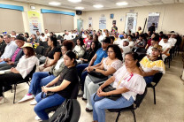 Estudiantes, Docentes participan de la presentación Folclórica.  
