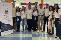 Feria de proyectos en Albrook Mall en el pasillo del Delfín.