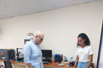 El Dr. Ruiz Huerta, realizó recorrido por las instalaciones del FABLAB UTP Azuero, verificando el potencial que tienen los equipos y el personal de este, en la realización de proyectos académicos y de investigación, para beneficio del Centro Regional y de la comunidad en general.