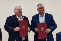 Dr. Omar Aizpurúa, rector de la UTP y el Lic. Tomas Velásquez firman convenio de Cooperación  