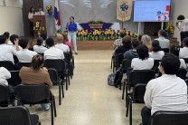 Lic. Leisi Borel presentó la ponencia “Idiomas y Éxito Profesional. 