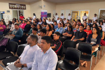 Estudiante y docentes participan del Ciclo de Conferencia de la FII.
