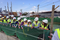 Autoridades de la UTP visitan Línea 3 del Metro de Panamá.