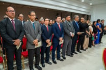 Docentes participan de la Ceremonia de Graduación 