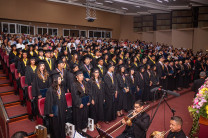 Fueron más de 90 estudiantes los que lograron culminar sus carreras en la FII, promoción 2024. 