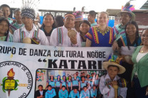 Grupo de danza Ngäbe del Colegio Secundario de Guabito. Grupo de danza Ngäbe del Colegio Secundario de Guabito