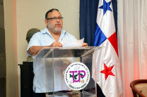 El escrito Héctor Collado resalto el trabajo de cada una de las ganadoras de los premios.