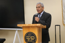 Autoridades, docentes y estudiantes en la celebración del 43.º    Aniversario de la Rama Estudiantil IEEE UTP.