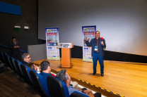 Dr. Luis Rabelo, Profesor del Departamento de Ingeniería Industrial y Sistemas de Gestión, Universidad de Florida Central (University of Central Florida). Dr. Luis Rabelo, Profesor del Departamento de Ingeniería Industrial y Sistemas de Gestión, Universidad de Florida Central.
