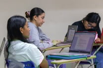 Se contó con la participación de estudiantes y docentes, tanto participantes como interesados en la temática.