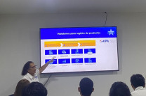 Durante la gira, los estudiantes tuvieron la oportunidad de participar de un conversatorio titulado "Experiencias en las compras internacionales" a cargo de la Ing. Soraya Díaz, Gerente de Compras.