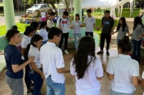 Se contó con la participación de 20 estudiantes, 4 docentes y voluntarios de la agrupación, encabezados por su presidente Kent Aparicio.