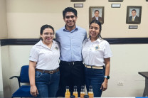 El desarrollo de estos proyectos permitió a los estudiantes aplicar conocimientos de microbiología, ingeniería de procesos, control de calidad, balance de materia, higiene industrial y sostenibilidad.
