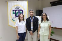 La conferencia de inauguración contó con la participación de la Mgtr. Sandra del C. Sierra Urueta, fundadora de Tours Panamá al Natural, y el Lcdo. Ariel Balzac Carranza, director encargado provincial de Turismo en Veraguas.