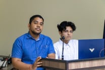 "Privacidad y Seguridad de la Información Personal: Gestión Local de Contraseñas y Sincronización Segura", a cargo de los estudiantes expositores Jesús Moreno y Anthony Edwards.