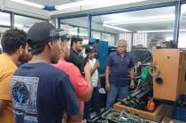 Durante el recorrido tuvieron la oportunidad de conocer los diferentes equipos modernos para reparar bombas de inyección e inyectores.