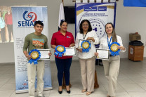 El mural fue confeccionado por DOBRO STG UTP con una visión ecológica y economizadora, donde los gastos fueron solamente siete balboas.