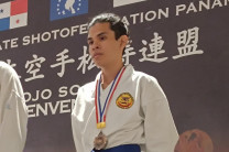 Correa obtuvo el primer lugar en la categoría Kata +18 y el tercer lugar en la categoría Kumite +18.