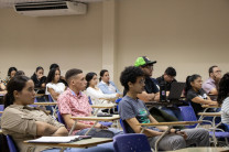 El objetivo de la actividad fue servir de apoyo en la redacción de los artículos científicos de los equipos participantes en la JIC Veraguas 2025.