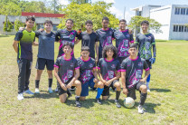 16 equipos se disputan el título de campeones.