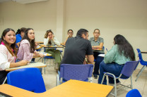Una jornada dedicada a motivar al personal administrativo a conectar con nuevas perspectivas sobre emprendimiento, inclusión y envejecimiento.
