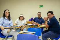 Durante el taller, los asistentes no dudaron en presentar sus innovadoras y grandiosas ideas.