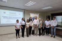 La sustentación contó con la participación del docente asesor Mgtr. Fernando González, los docentes jurados Mgtr. Ariadne Carballo y Mgtr. Dallys Carrizo.
