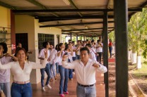 La actividad arrancó con un desfile por las instalaciones del Centro Regional, acompañados por las tonadas de la Murga El Retorno, conformada por estudiantes de las agrupaciones musicales y folclóricas de nuestra unidad académica.