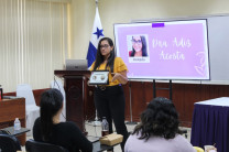 La Mgtr. Acosta, quien también es mentora de este programa, estuvo acompañada de la Dra. Lilia Muñoz, Vicerrectora de Investigación, Postgrado y Extensión.