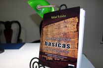 Libro del escritor Rafael Ruiloba Caparroso, fue presentado el 22 de marzo en la sede de la Academía Panameña de la lengua.