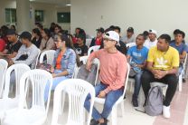 Estudiantes participan del evento.