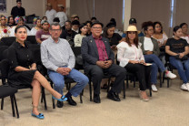 Autoridades del Centro Participan de la Actividad. 