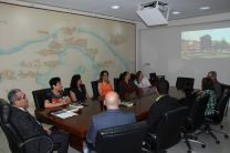 Escritores Panameños entregaron obra publicados al Rector de la UTP