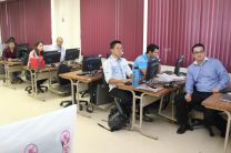 Participantes en la capacitación en laboratorios de la UTP