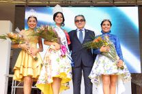 Ganadoras del Concurso Reina de Reina junto al Rector de la UTP, Ing. Héctor M. Montemayor A.